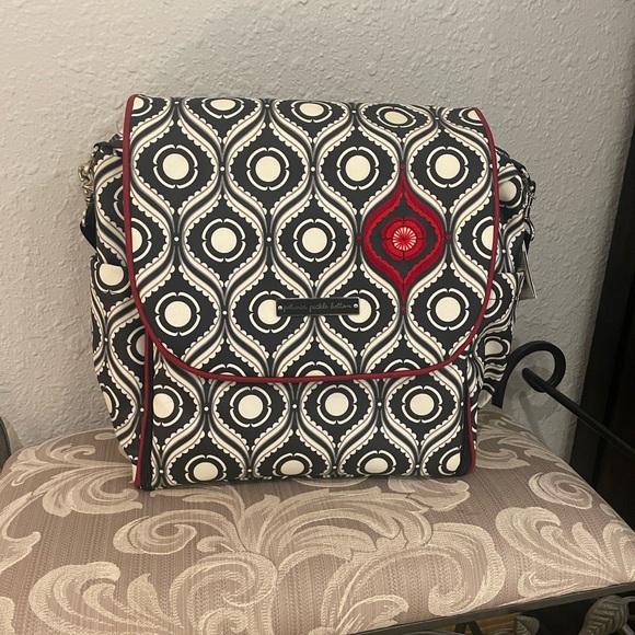 *BRAND NEW* Petunia Pickle Bottom Boxy Diaper Bag
